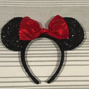 Disney Parks- Minnie Ears Sequin Black with Red Bow